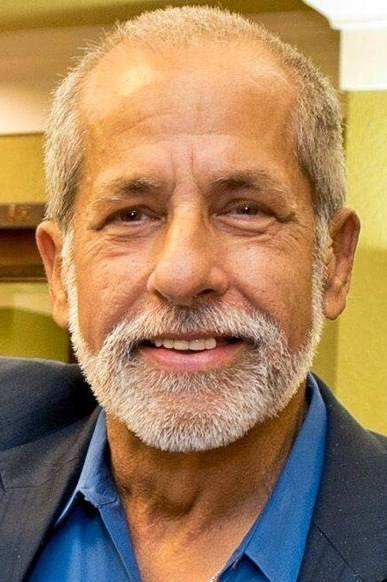 Obituary of Roberto Hernandez