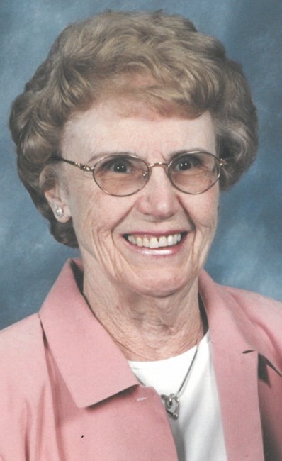 Obituary of Phyllis Christina Warren