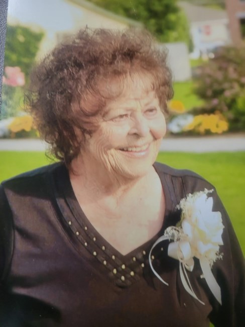Obituary of Bonnie May Deardorff Thomas