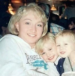 Obituary of Mary Jo Slade