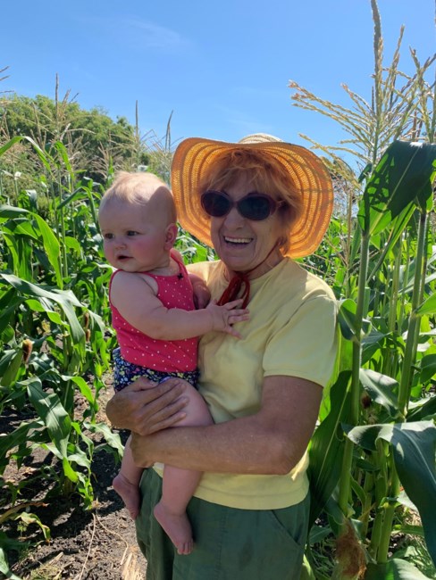 Obituario de Evelyn Anita Szakacs