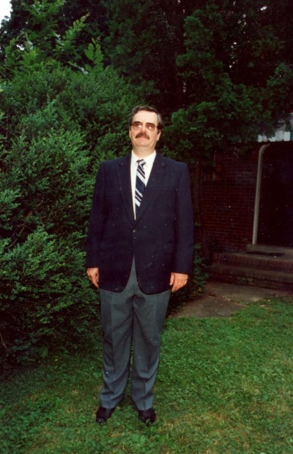 Obituary of Robert E. Owens