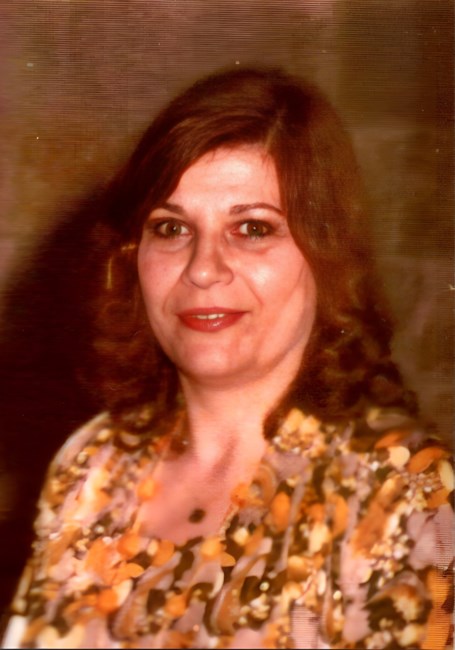 Obituary of Victoria Mnatzaganian