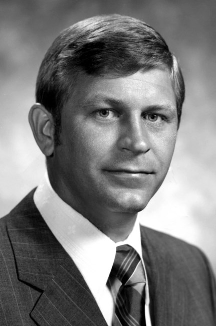 Obituary of Manny Tharp