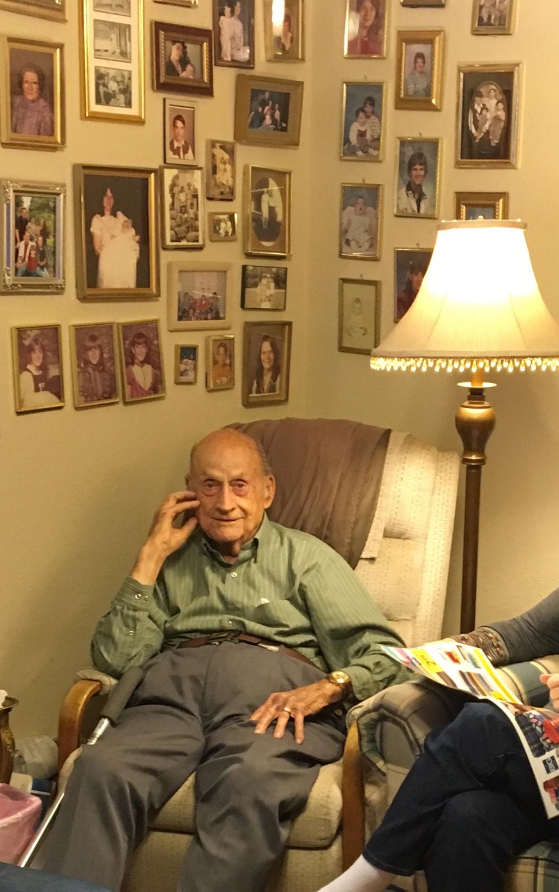 Obituary of Raymond L Reeves