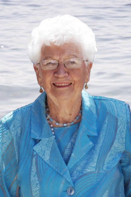 Obituary of Phyllis Joan Holmes