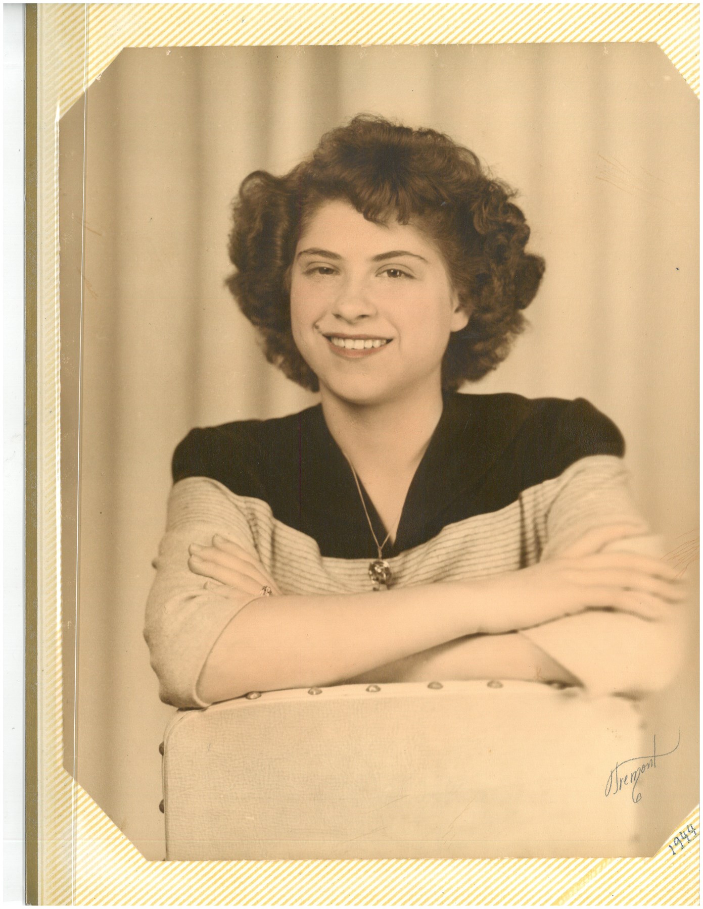 Obituary of Mary Grace Novello