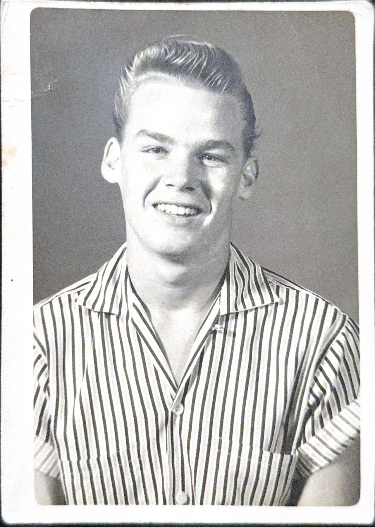 Obituary of William Roy Robinson