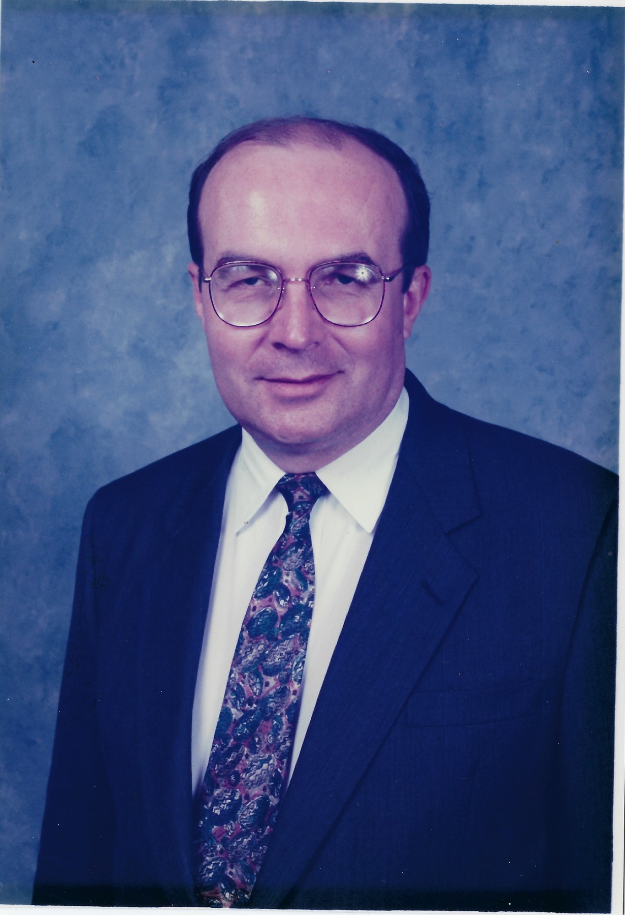 Obituary of Lynn Allen Holzer