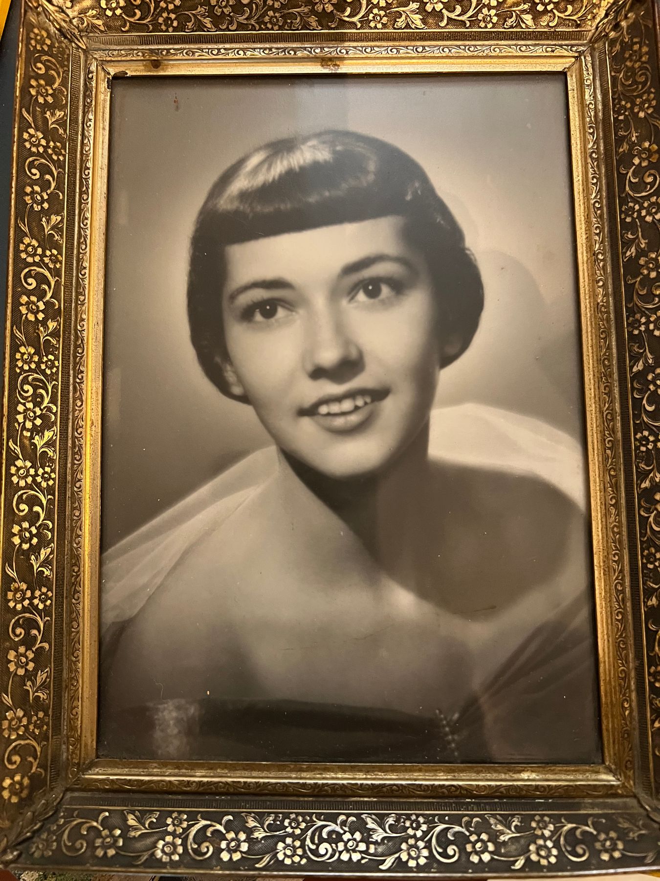 Obituary of Helen Roberts Logue