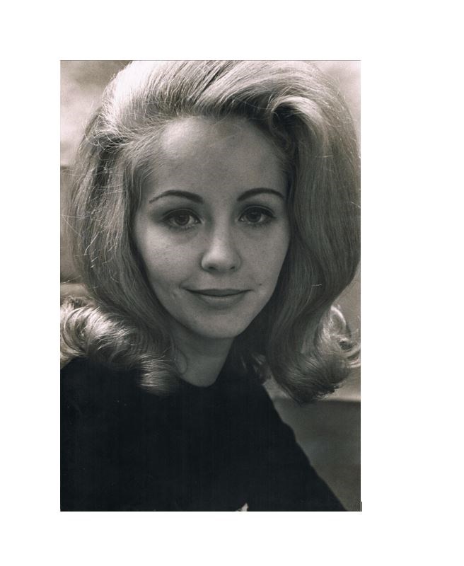 Obituary of Gloria Smith Pitts