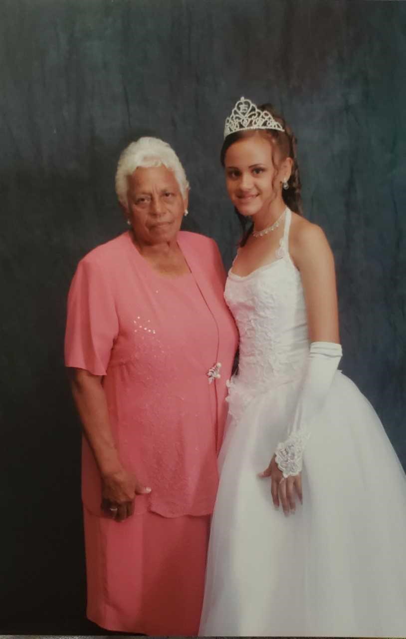 Obituary of Luz María "Luz Mena" Serrano Vargas