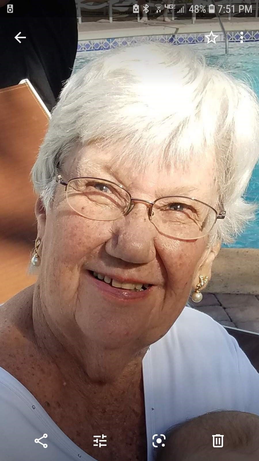 Obituary of Sandra Helene Sanders