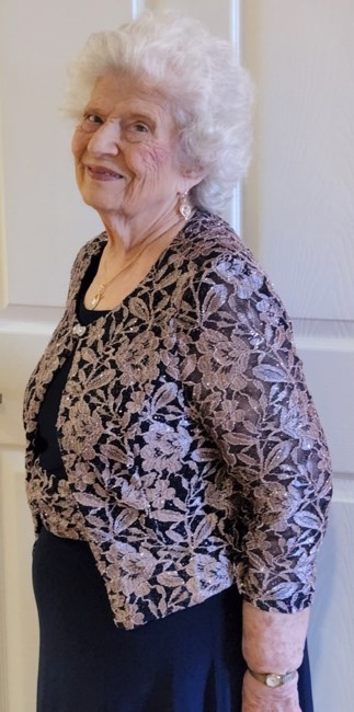 Obituario de Alice Beverly White