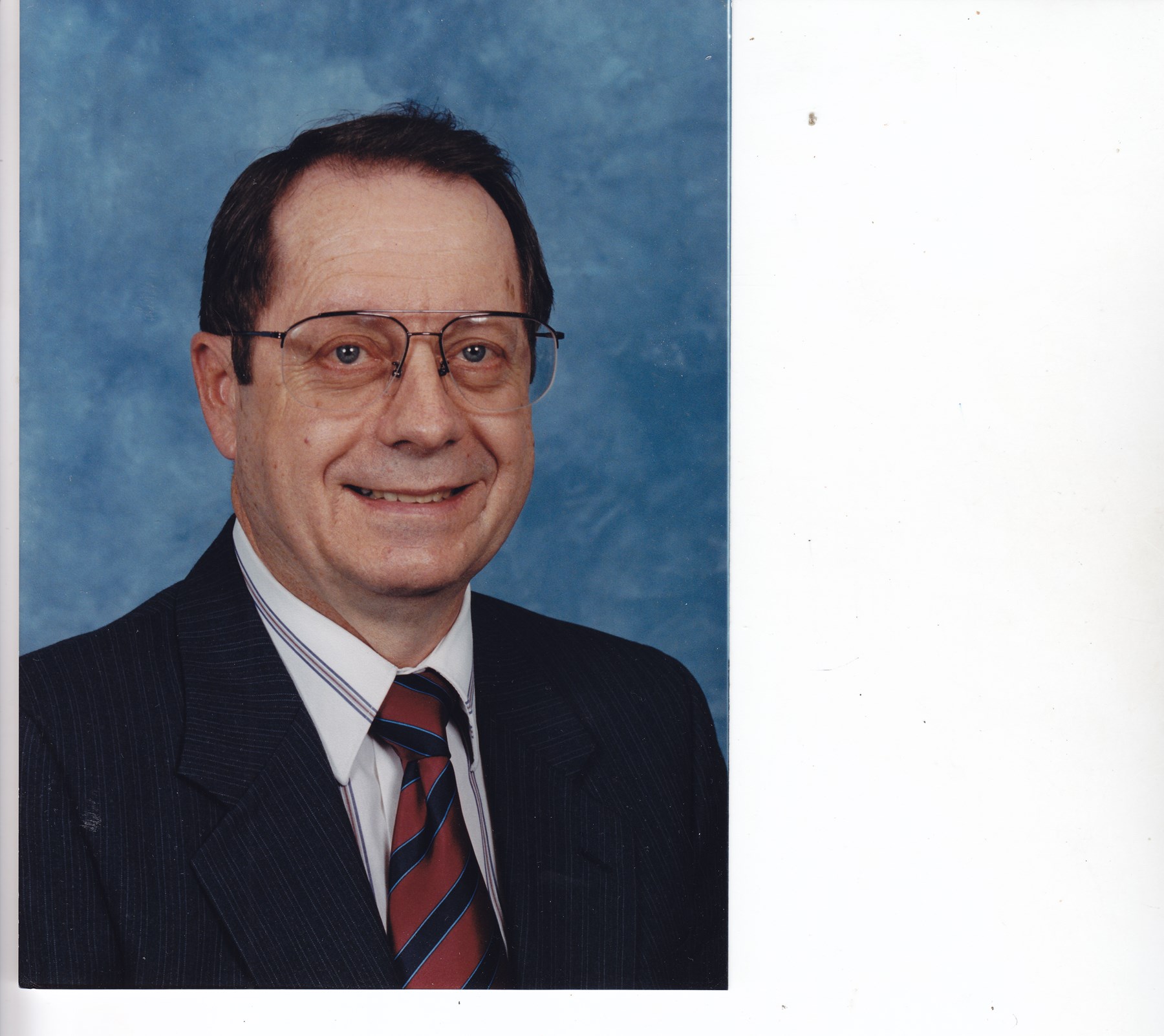 Obituario de Dennis Gordon Gillen