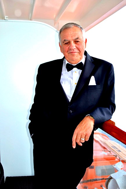 Obituario de Robert Louis Holloway