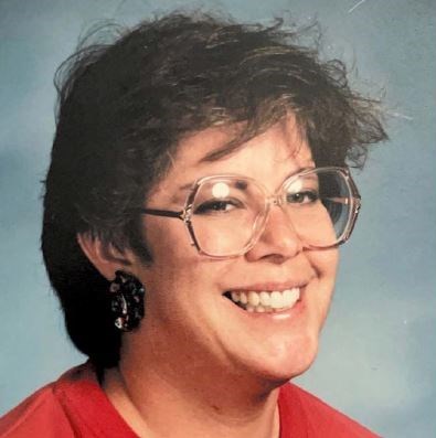 Obituario de Annette Eileen Lewis