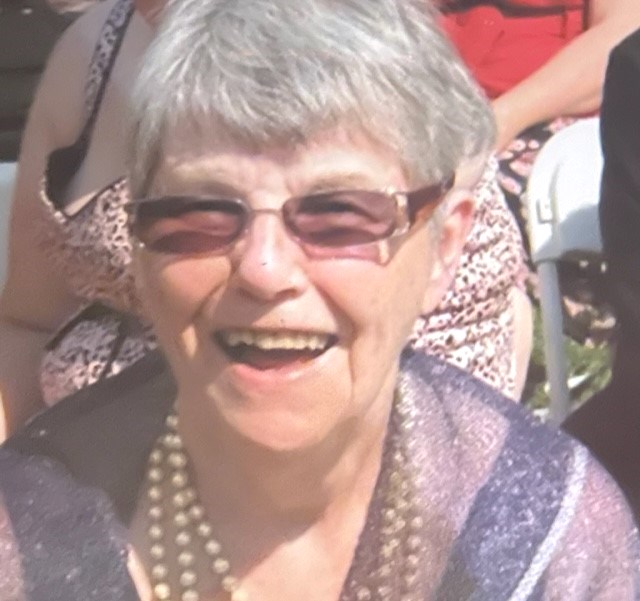 Obituary of Roberta Moore