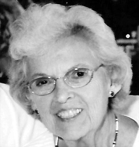 Obituario de Doris E. Strathearn