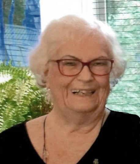 Obituary of Elizabeth "Bette" Dewey