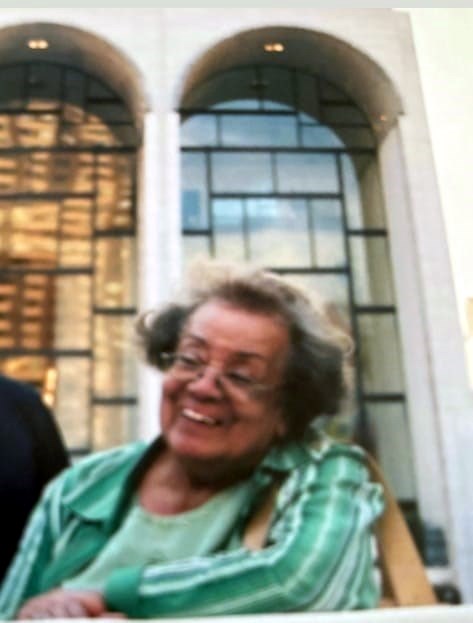Obituario de Esmeralda Díaz Santiago