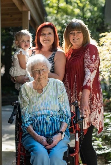 Avis de décès de Pat Barker Bailey