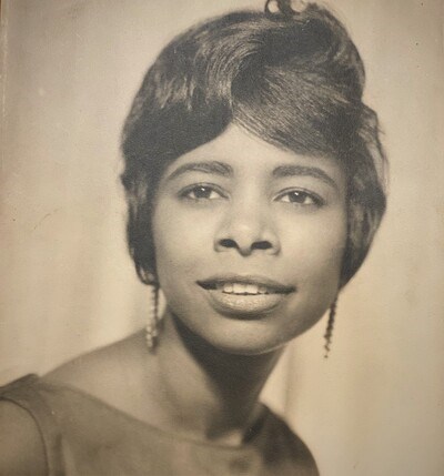 Obituary of Julia M. Fernandez