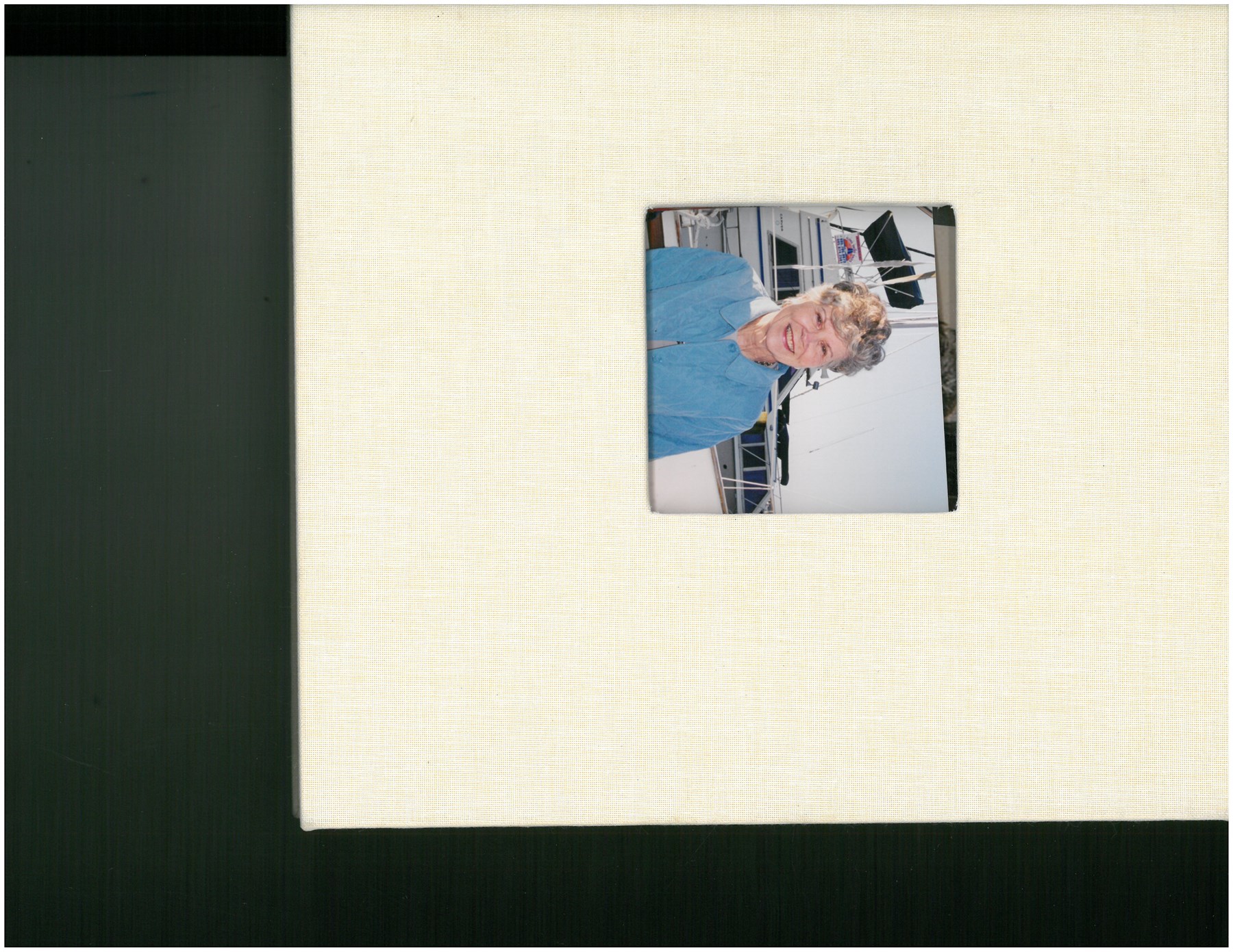 Obituary of Joan Maxwell Kelly Florez