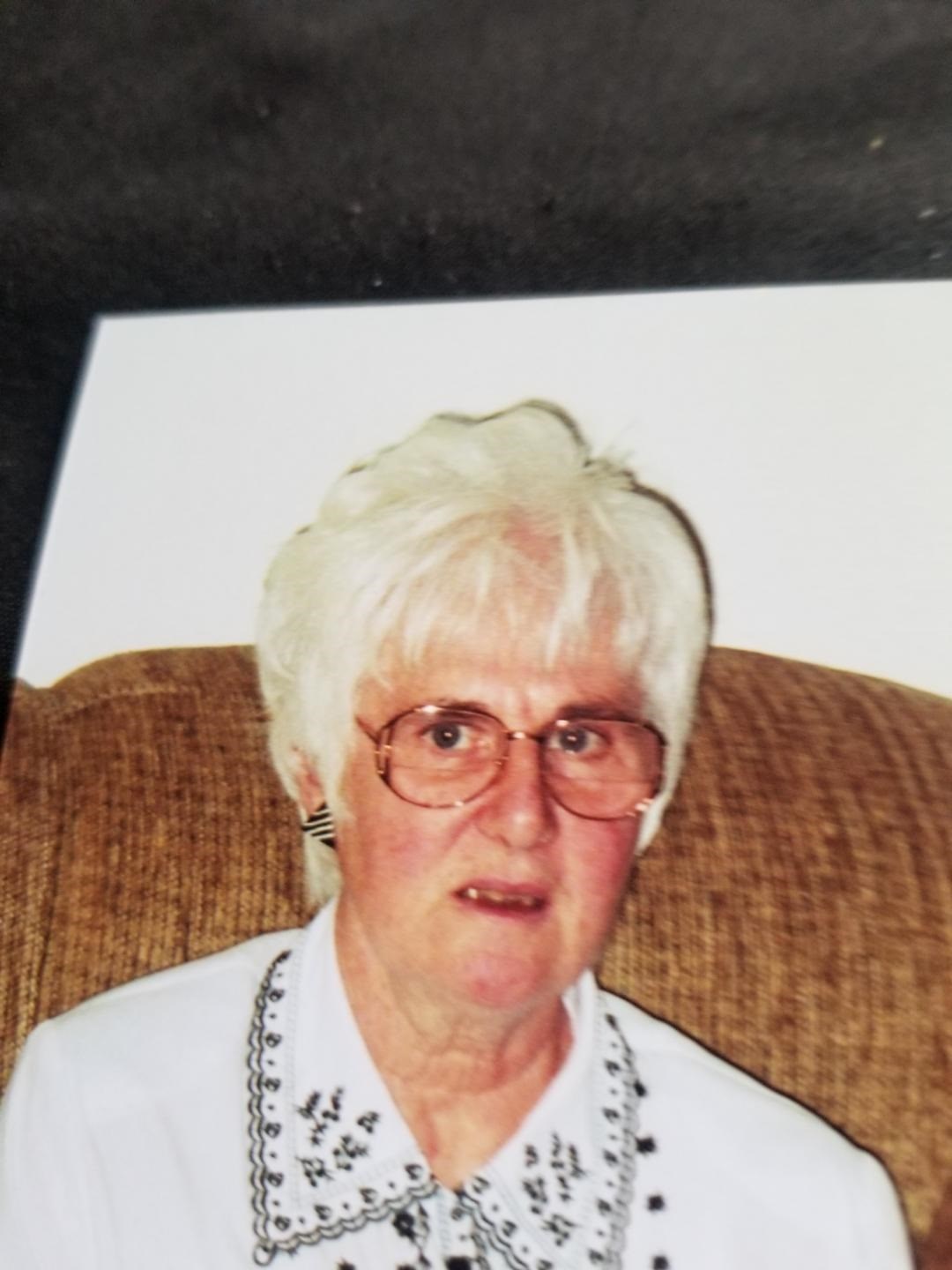 Obituario de Dorothy Marlene Bigelow