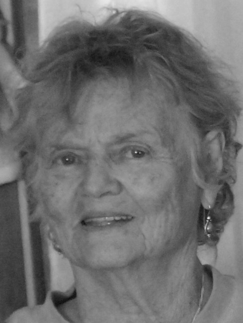 Obituary of Carolyn D Davis-Webb
