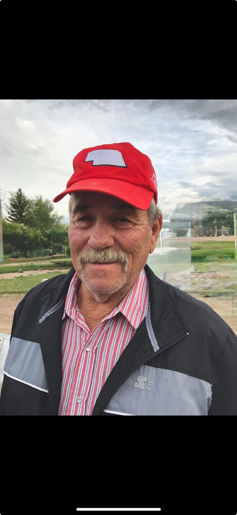 Obituary of Robert "Bear" E Molitor