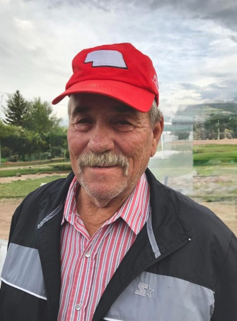 Obituary of Robert "Bear" E Molitor