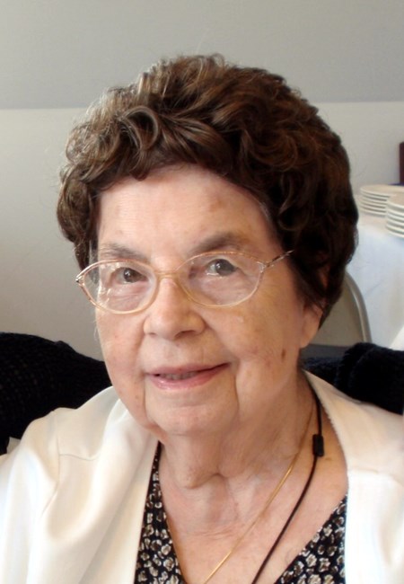 Obituary of Ludmilla Cizewski