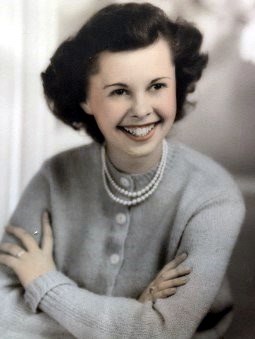 Obituario de Dorothy E. Thompson