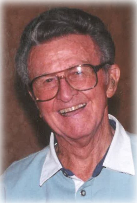 Obituario de Clifton Holcomb Whipps
