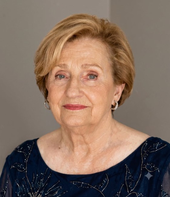 Obituary of Dorothy Manolukas