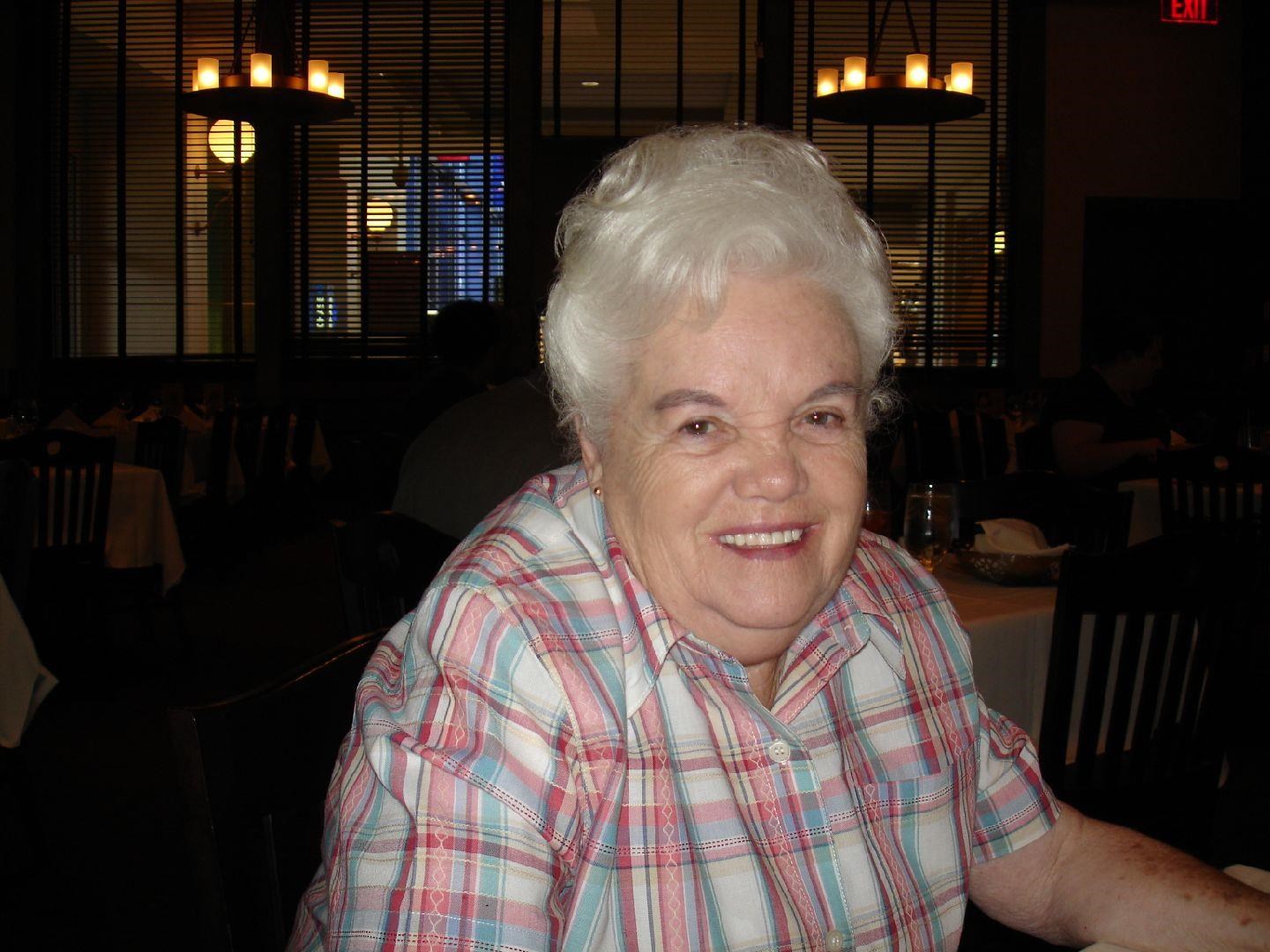 Obituary of Evelyn May Burns