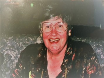 Obituary of Mary Lynn Wechsberg