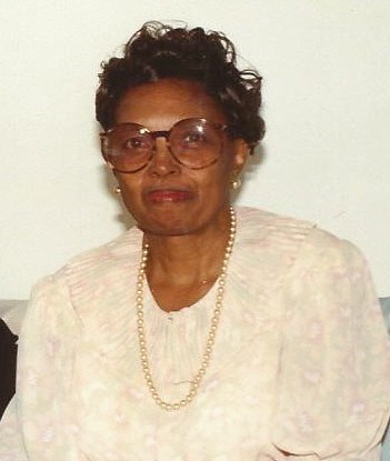 Obituary of Olive Russell Thompson