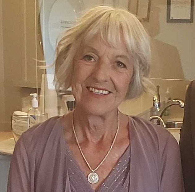 Obituary of Bonnie-Lynn Henowick