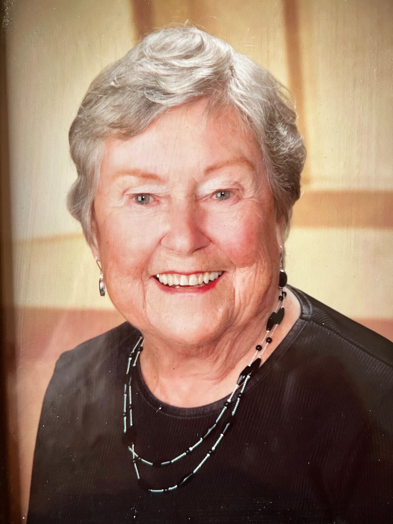 Obituary of Audrey "Jo" Joyce Walker