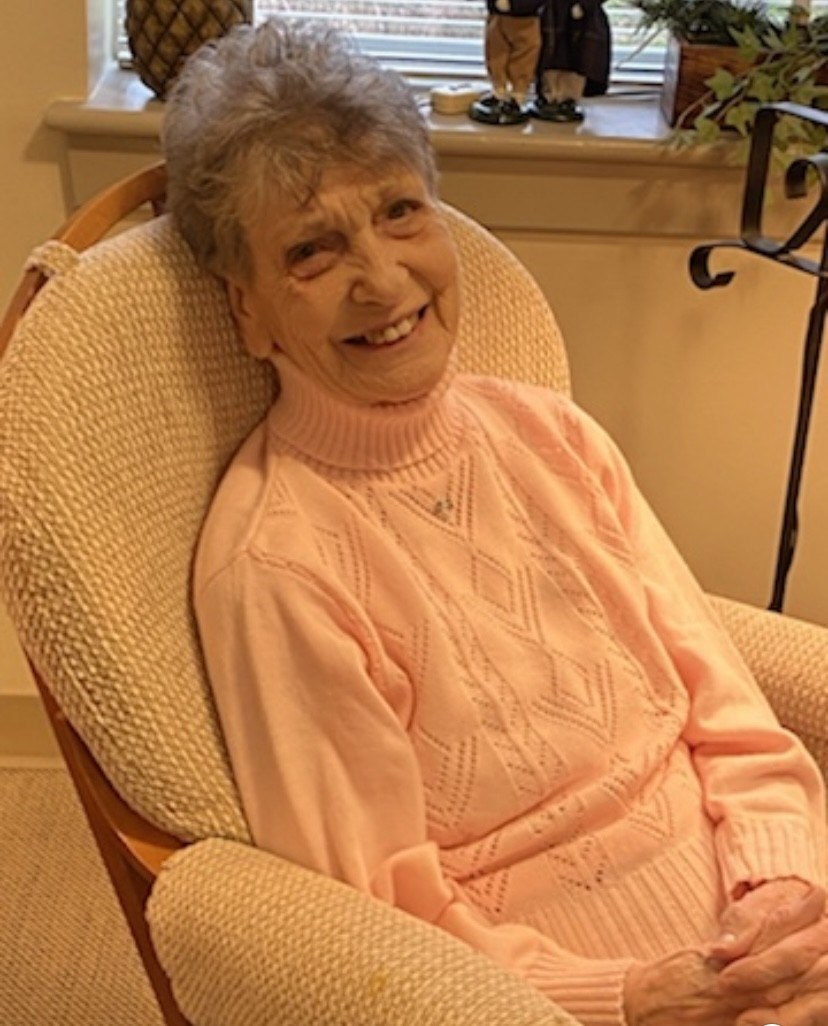 Obituary of Helen Lee Disney