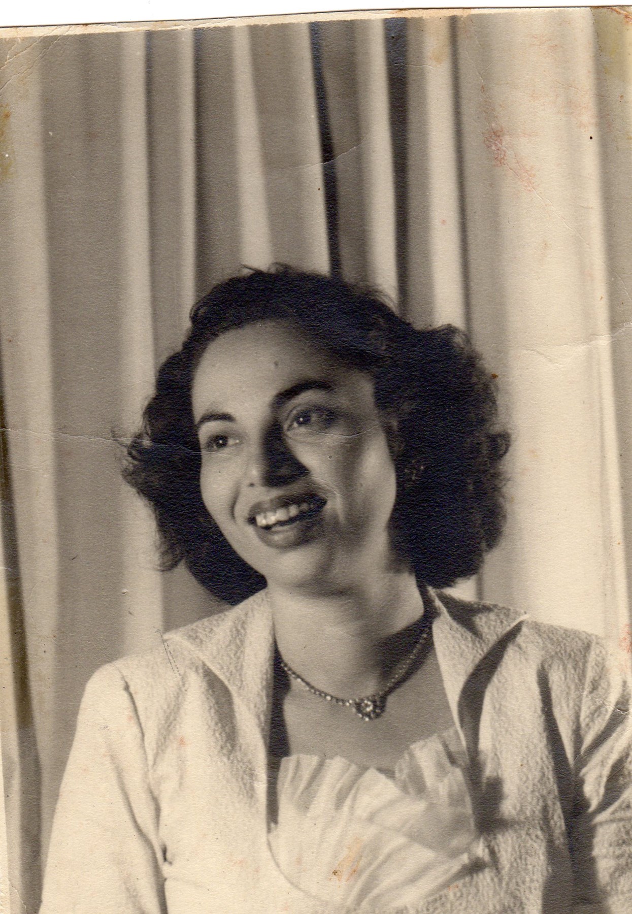 Obituary of Maria Dora Montoya