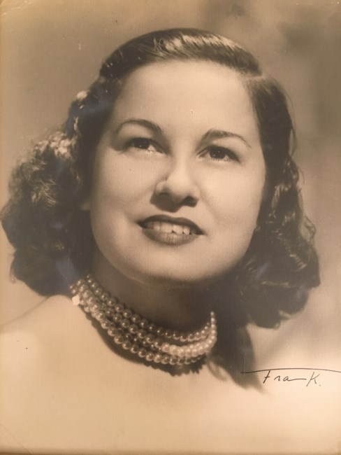 Obituary of Esther Julia Valencia