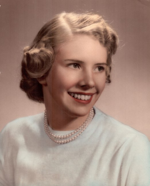 Obituario de Elaine Joyce Smith