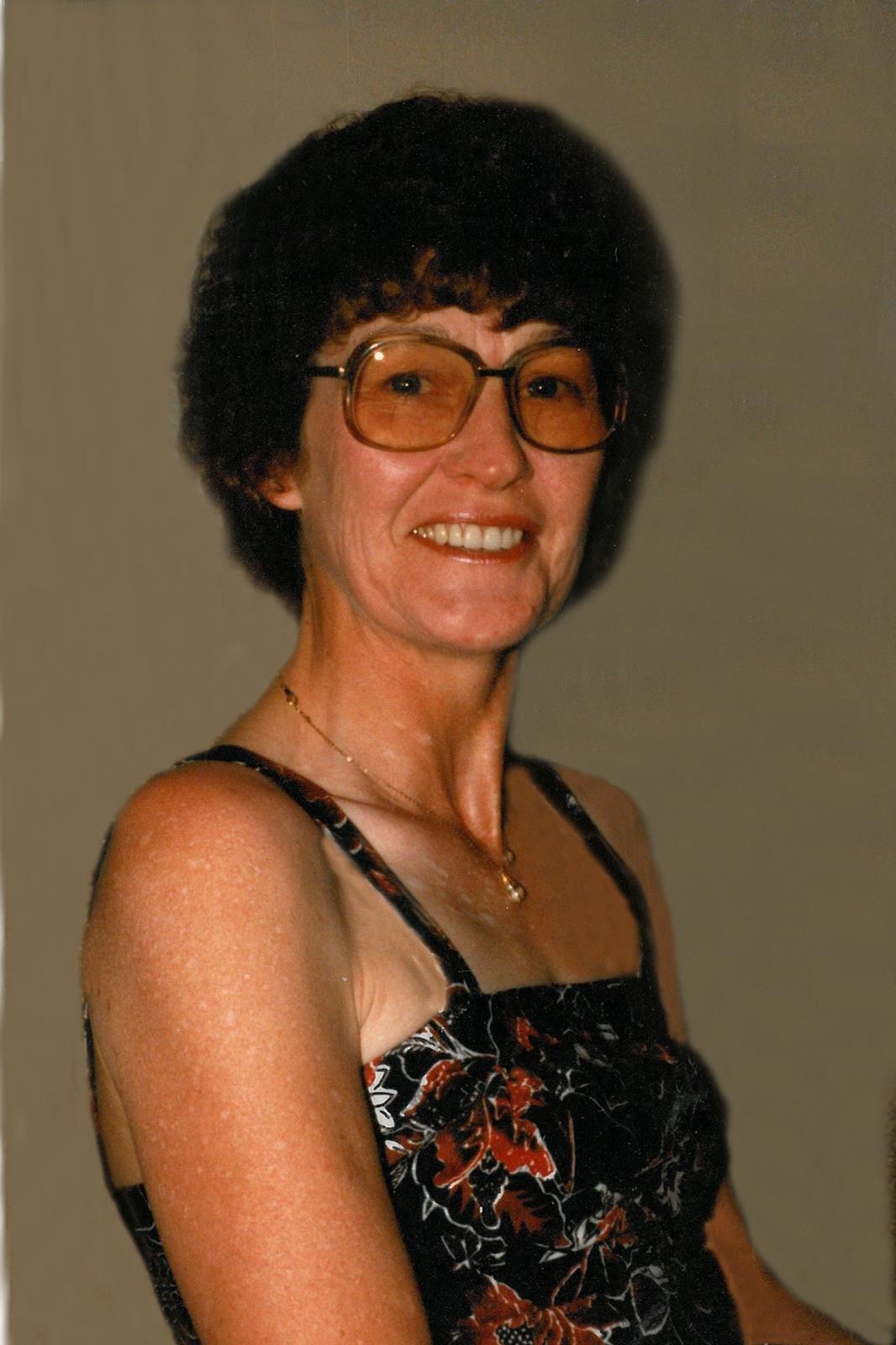 Obituary of Jean May Plosz