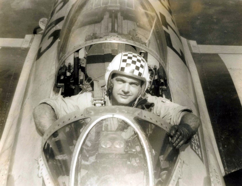 Obituary of Earl Wilfred Pickering Jr.