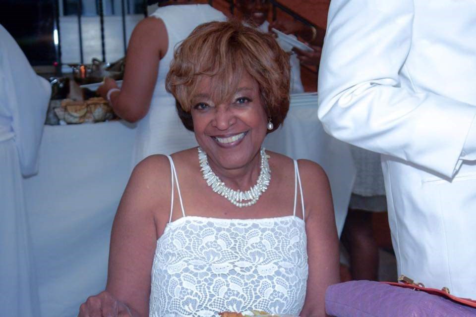 Obituario de Sharon Y. Davis