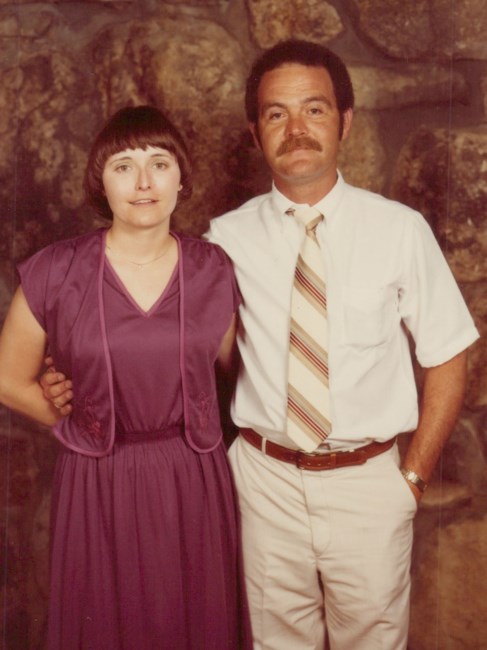 Obituary of Mike & Dot Wood