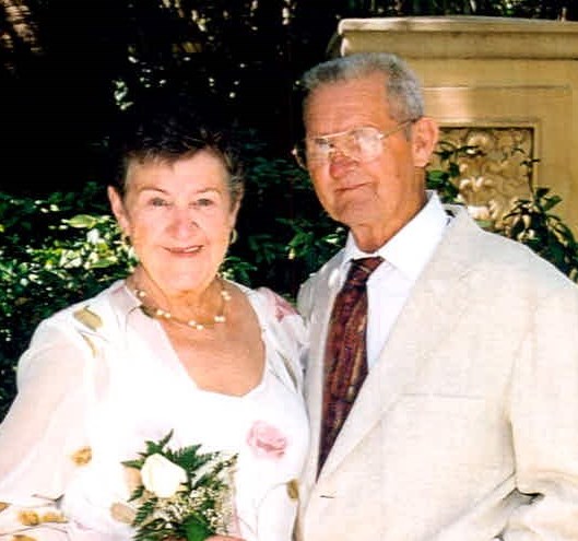 Obituary of Helen M Hodge